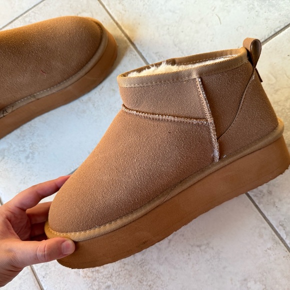 Mini Chestnut Booties - Picture 3 of 5